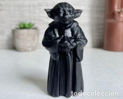 Figuras y mu&ntilde;ecos Star Wars: Star Wars figura Yoda tallada en obsidiana, altura 7,5 cm, ancho base 3,2 cm, la de las fotos