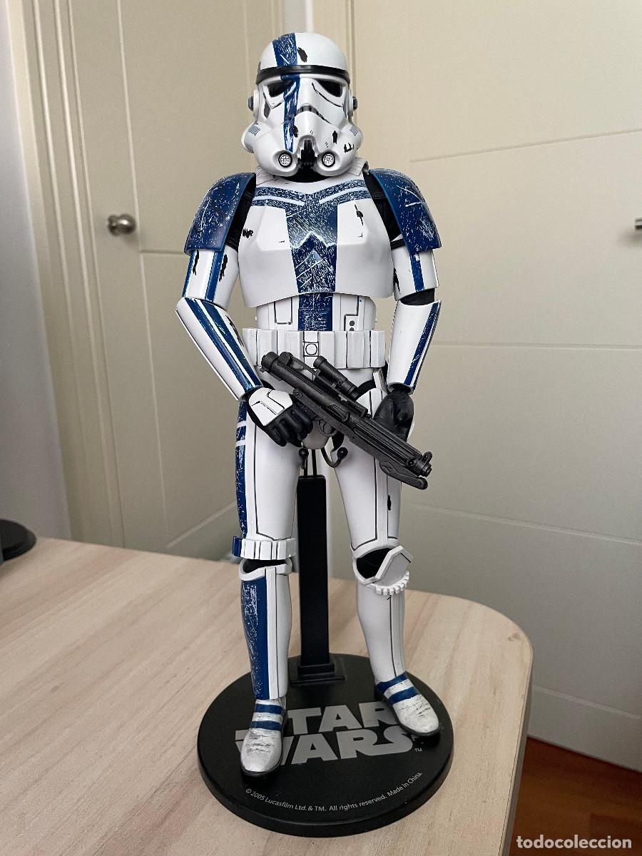 Figuras y mu&ntilde;ecos Star Wars: Star Wars. Sideshow. STORMTROOPER COMMANDER. En caja y completo.