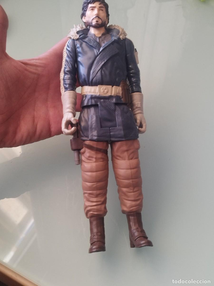 Figuras y mu&ntilde;ecos Star Wars: Figura de acci&oacute;n Capit&aacute;n Cassian Andor (versi&oacute;n Jedha) de la l&iacute;nea Star Wars: Rogue One de Hasbro.