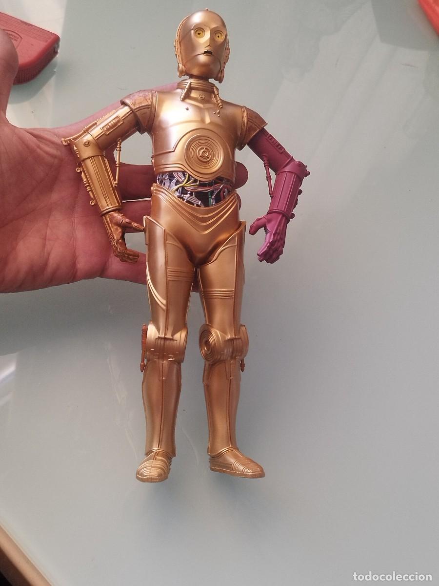 Figuras y mu&ntilde;ecos Star Wars: Figura de acci&oacute;n C-3PO de Star Wars: El despertar de la fuerza. Guerra de las galaxias. Hasbro.