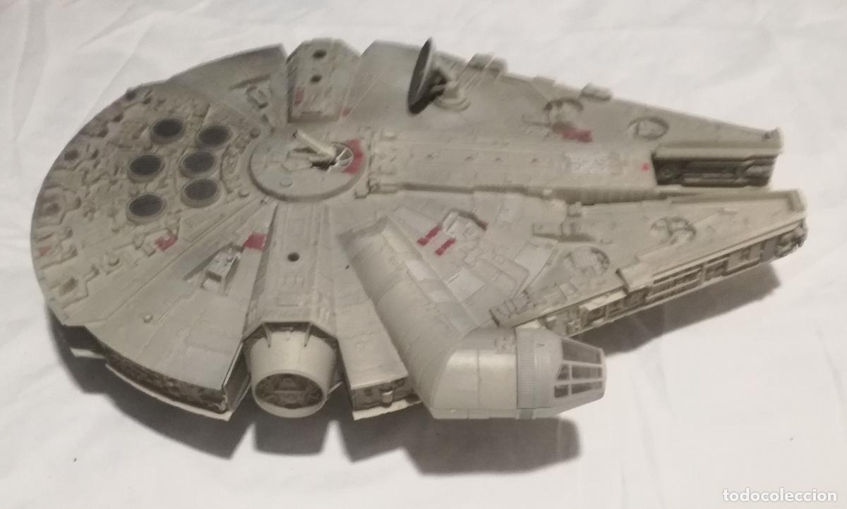 Figuras y mu&ntilde;ecos Star Wars: Nave Star Wars: Halcon Milenario - 38 cm de largo, 27 cm de ancho