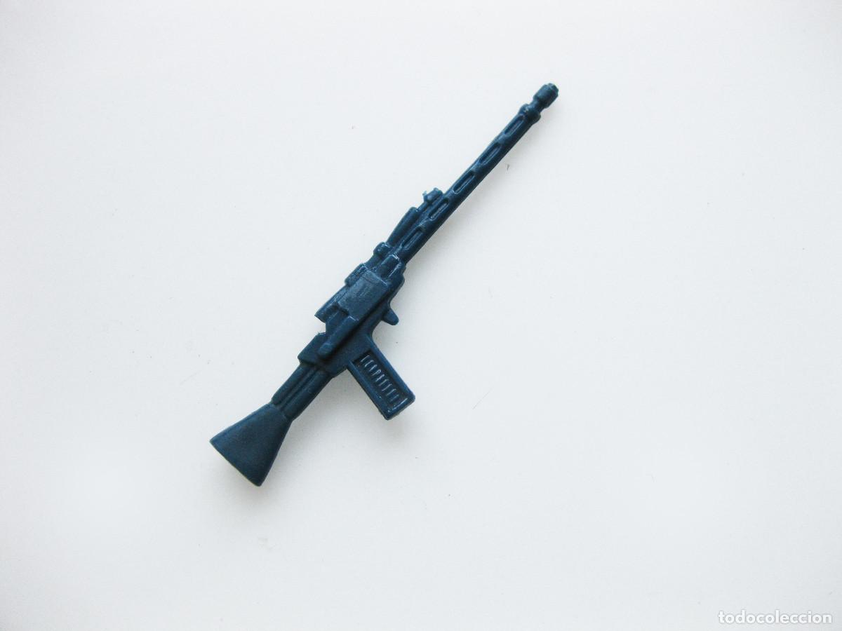 Figuras y mu&ntilde;ecos Star Wars: ARMA O BLASTER RIFLE ORIGINAL DE LA FIGURA VINTAGE STAR WARS DEL DROID IG-88. 1980