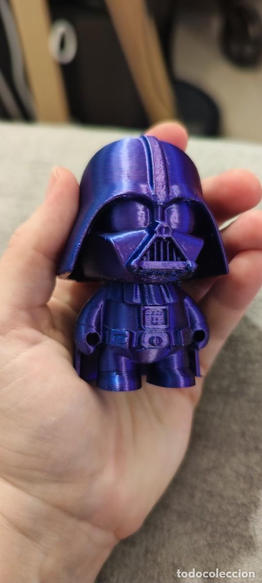 Figuras y mu&ntilde;ecos Star Wars: Figura Darth Vader 3D (sin base) cambia de color d&aacute;ndole la vuelta