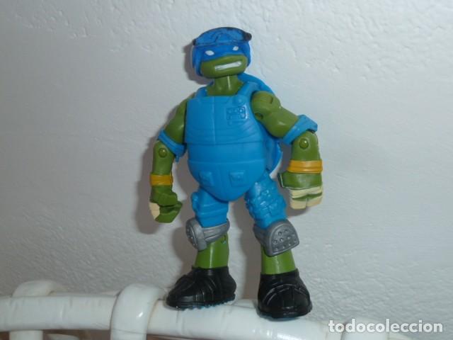 TMNT Figurine Leonardo Tortues Ninja 2012 VIACOM turtles Burger king