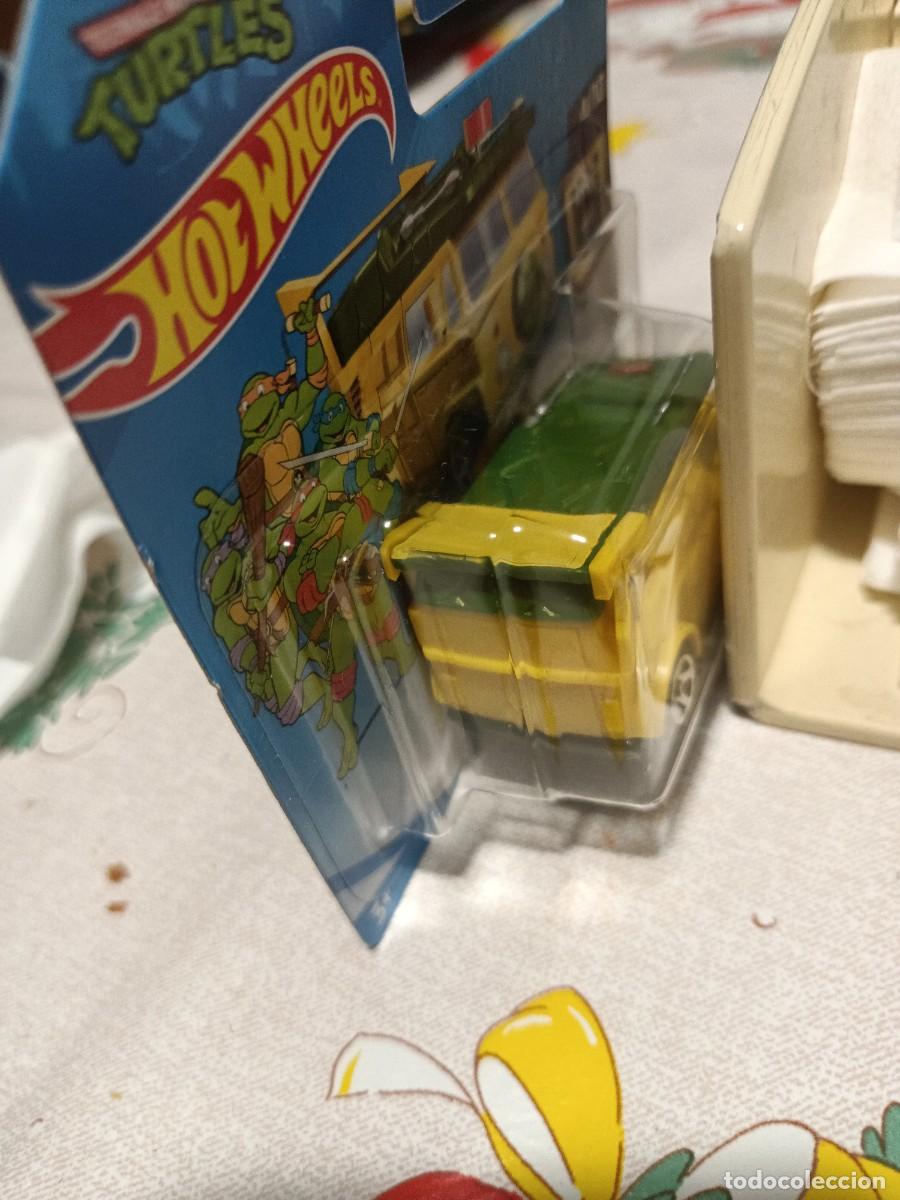 Figuras y mu&ntilde;ecos Tortugas Ninja: HOTWHELS TURTLES PARTY WAGON - Foto 4