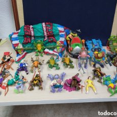 Figuras y Muñecos Tortugas Ninja: GRAN LOTE TORTUGAS NINJA . PLAYMATES TOYS . AÑOS 80. Lote 394458334