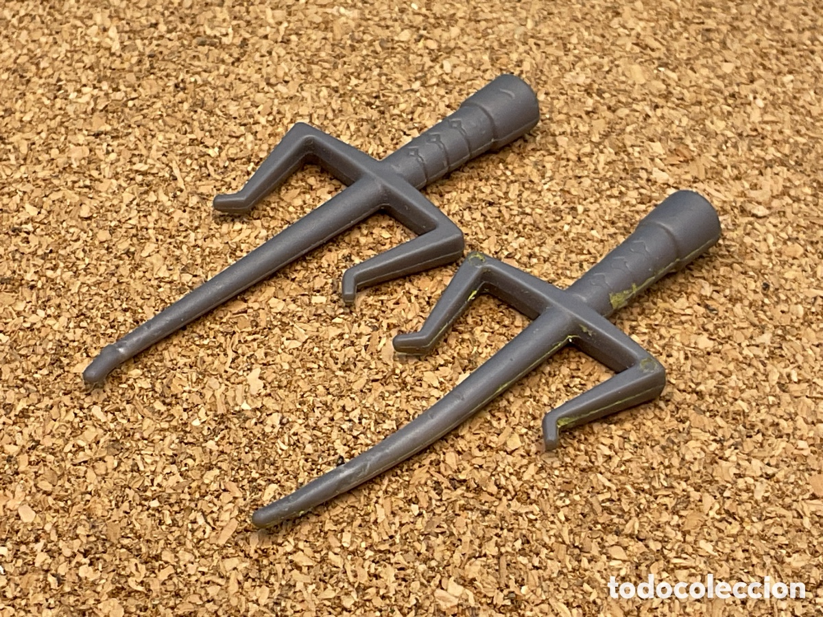 Figuras y Mu&ntilde;ecos Tortugas Ninja: PAREJA DE ACCESORIOS ARMAS COMPLEMENTOS PARA FIGURAS DE ACCI&Oacute;N.