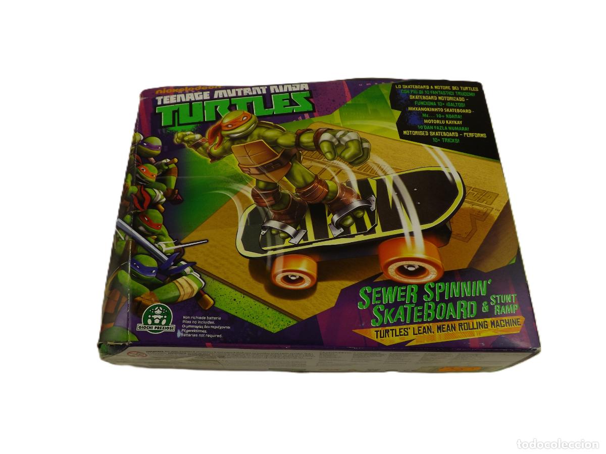 Figuras y Mu&ntilde;ecos Tortugas Ninja: Tortugas Ninja Teenage Mutant Ninja Turtles SEWER SPINNIN&acute;SKATEBOARD & STUNT RAMP