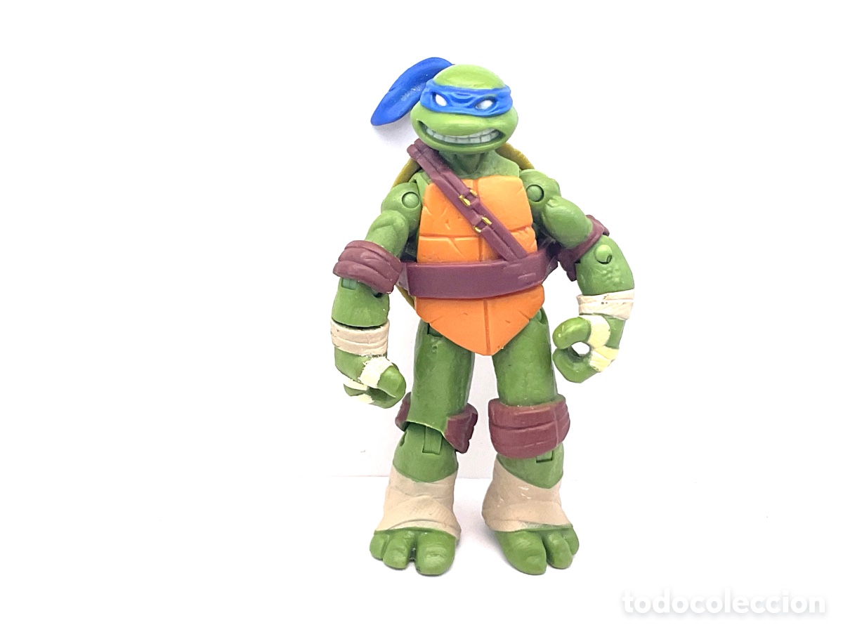 Figuras y Mu&ntilde;ecos Tortugas Ninja: Figura Articulada Personaje de las Tortugas Ninja. Leonardo . A&ntilde;o 2012. Viacom.