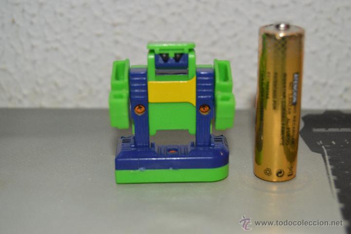 Figuras y mu&ntilde;ecos Transformers: letras transformable en robot robots transformers letra r - Foto 3