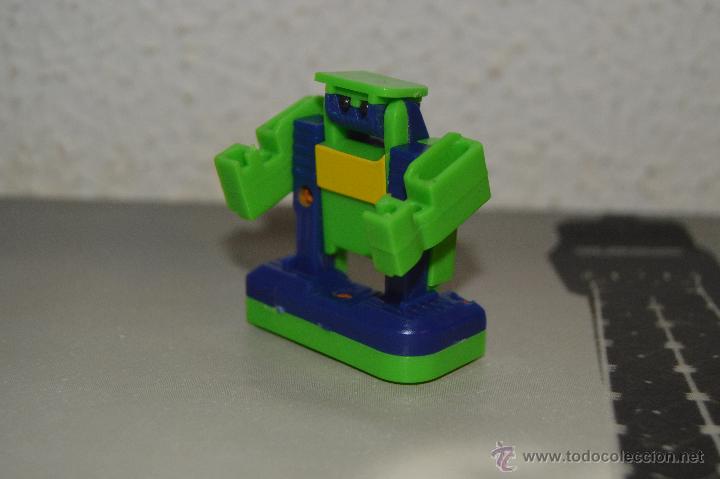 Figuras y mu&ntilde;ecos Transformers: letras transformable en robot robots transformers letra r - Foto 6