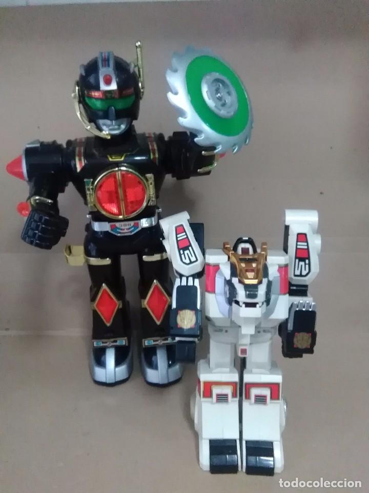Figuras y mu&ntilde;ecos Transformers: (2)robots transformes - Foto 1