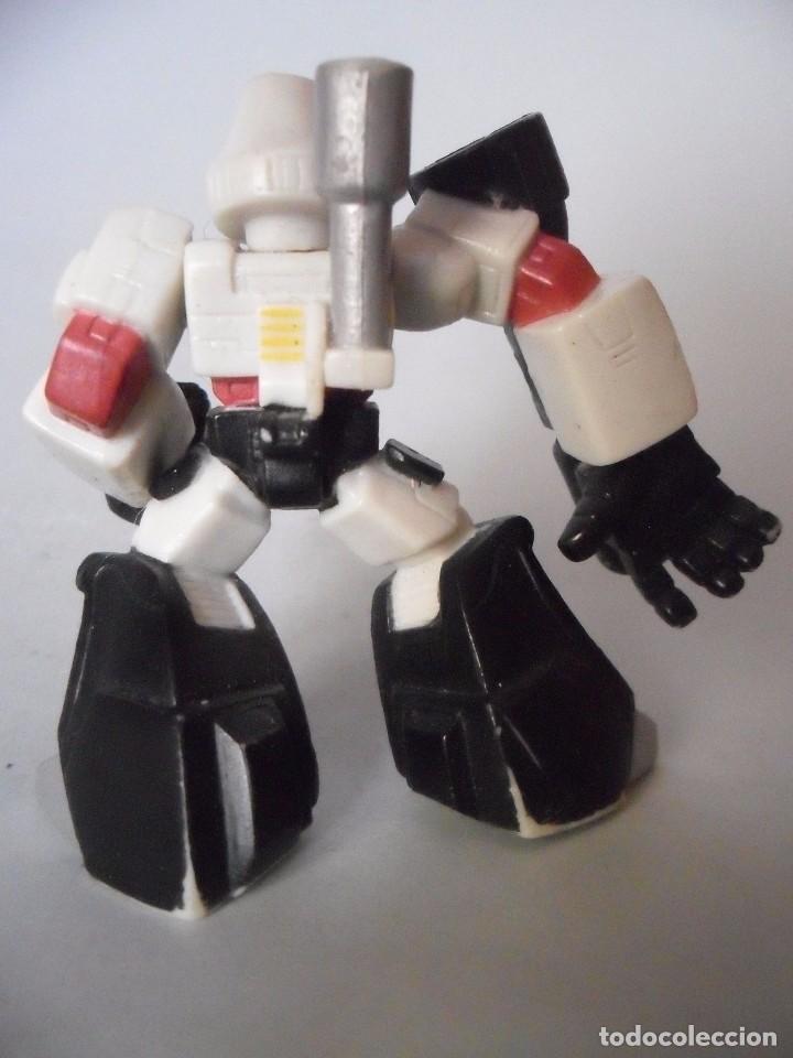 892093_3