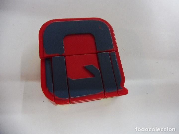 Figuras y mu&ntilde;ecos Transformers: Robot transformer letra Q - Foto 1