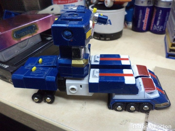 Figuras y mu&ntilde;ecos Transformers: Transformers de Bandai - 1984.Incompleto. - Foto 3