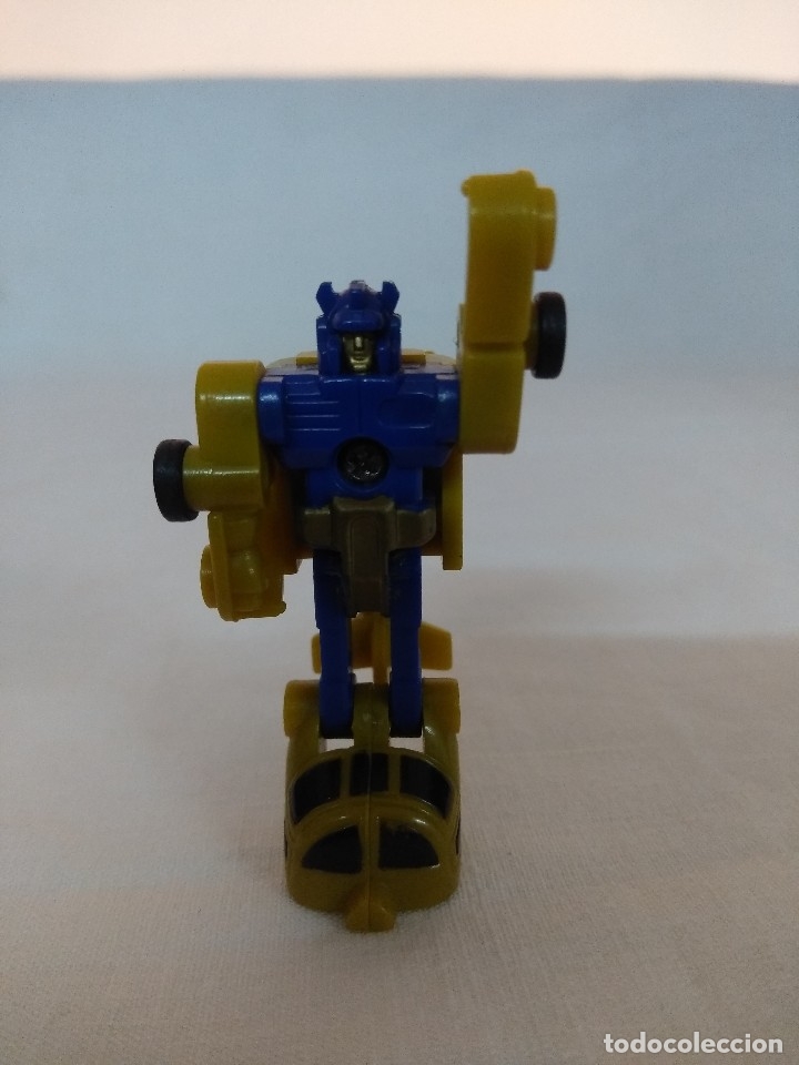 Figuras y mu&ntilde;ecos Transformers: VEHICULO TRANSFORMERS DE HASBRO. - Foto 1