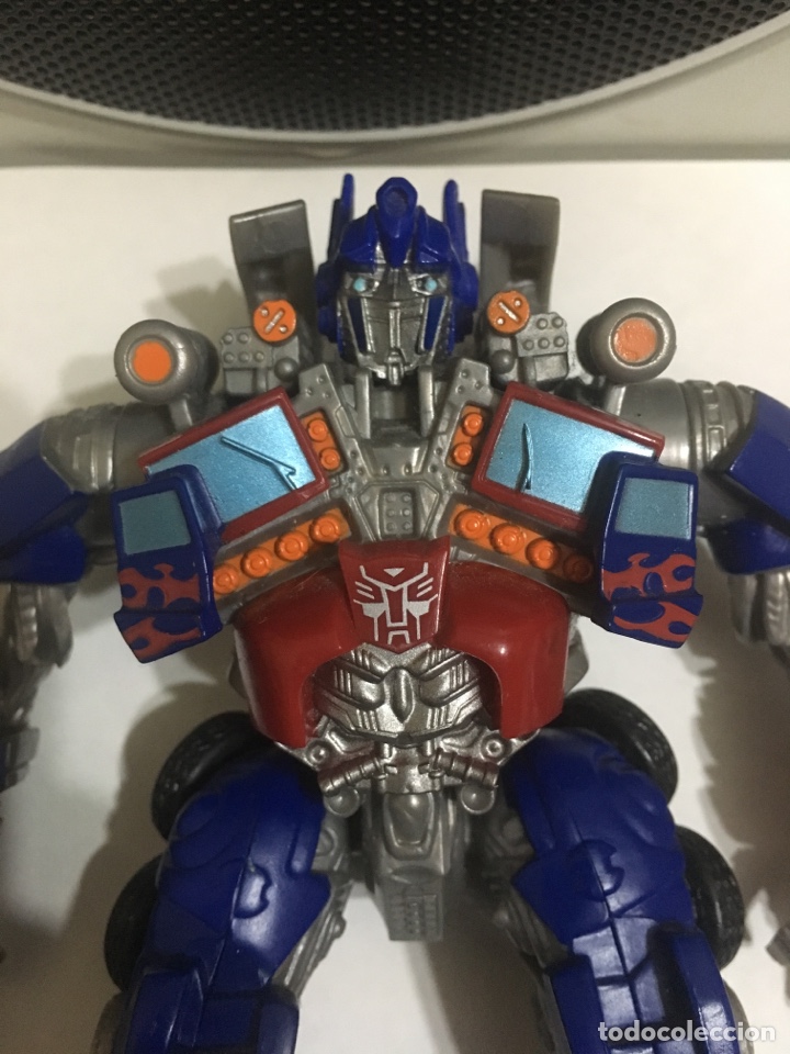 Figuras y mu&ntilde;ecos Transformers: TRANSFORMERS-OPTIMUS PRIME-HASBRO 2011-RARO - Foto 2