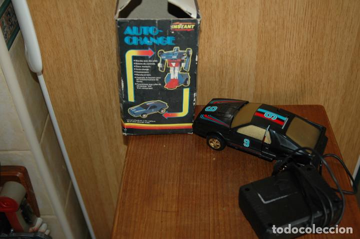 Figuras y mu&ntilde;ecos Transformers: AUTO-CHANGE / COCHE CABLEDIRIGIDO SE TRANSFORMA EN ROBOT. - Foto 3