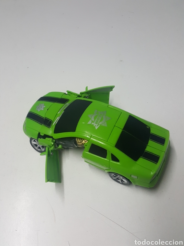 Figuras y mu&ntilde;ecos Transformers: Figura Bumblebee verde transformers convertible en coche de 17 cms largo - Foto 6