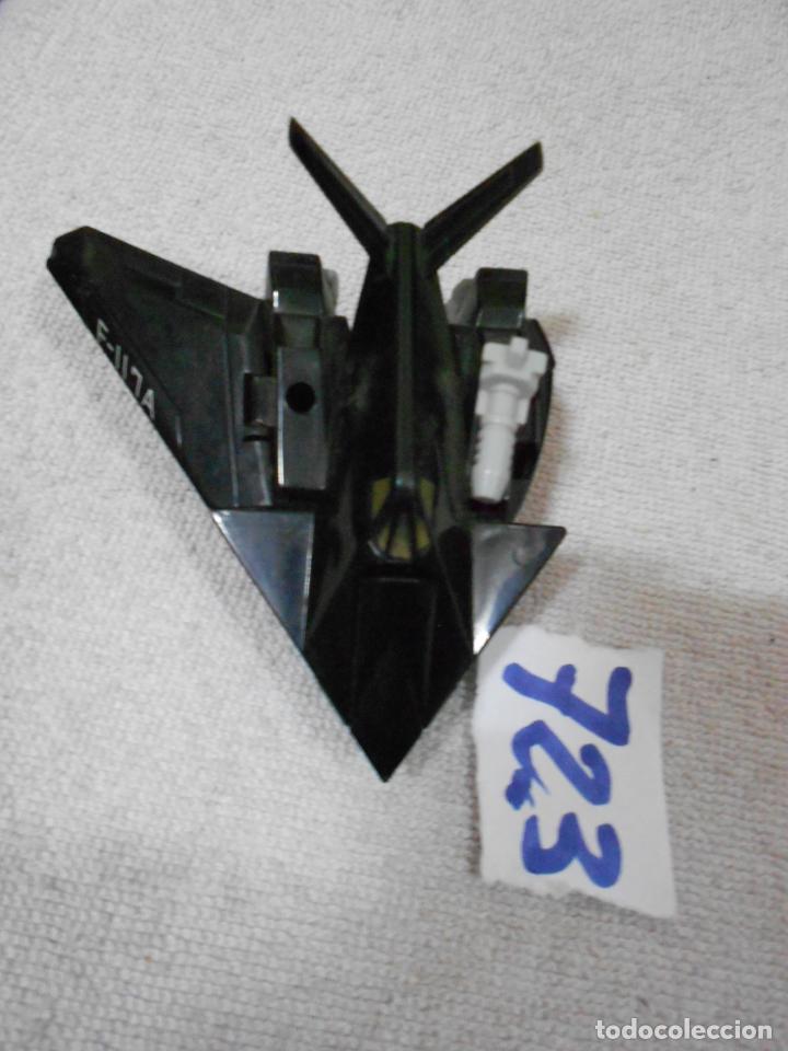 Figuras y mu&ntilde;ecos Transformers: ANTIGUO TRANSFORMERS AVION MILITAR - Foto 1