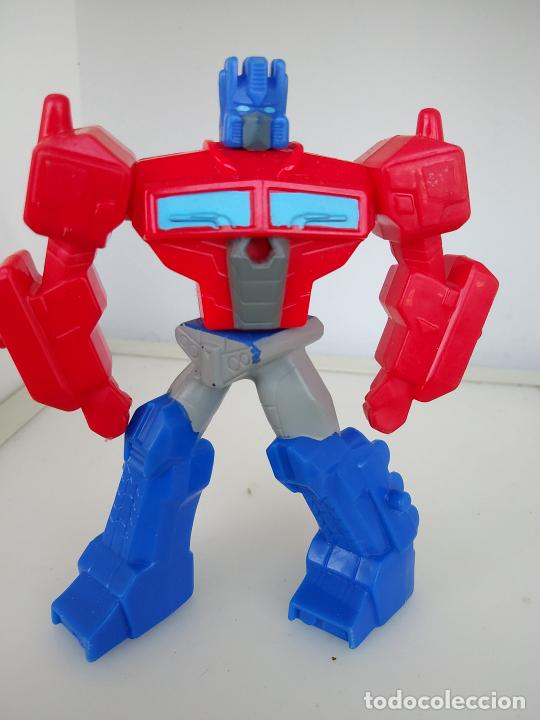 Figuras y mu&ntilde;ecos Transformers: Robot Transformers Optimus Prime McDonalds 2019 - Foto 1
