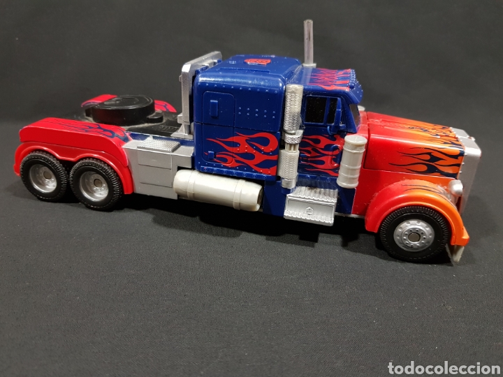 Figuras y mu&ntilde;ecos Transformers: Figura Optimus Prime. Transformers. Hasbro. 2010. Con sonido - Foto 3