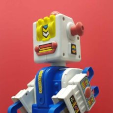 Figuras y Muñecos Transformers: ANTIGUO ROBOT ROBOTIC DE MOLTO CONVERTIBLE EN CORREPASILLOS. GRANDE GIGANTE. TIPO TRANSFORMERS