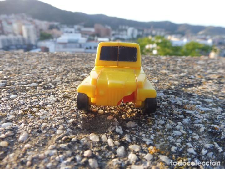Figuras y mu&ntilde;ecos Transformers: Transformers mini micro jeep amarillo sin marca bootleg pl&aacute;stico kiosko - Foto 2