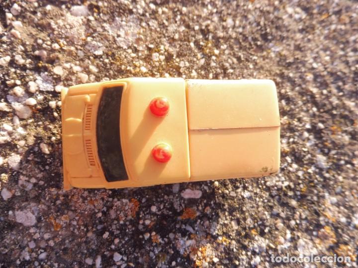 Figuras y mu&ntilde;ecos Transformers: Transformers mini micro ambulancia sin marca bootleg pl&aacute;stico kiosko - Foto 3