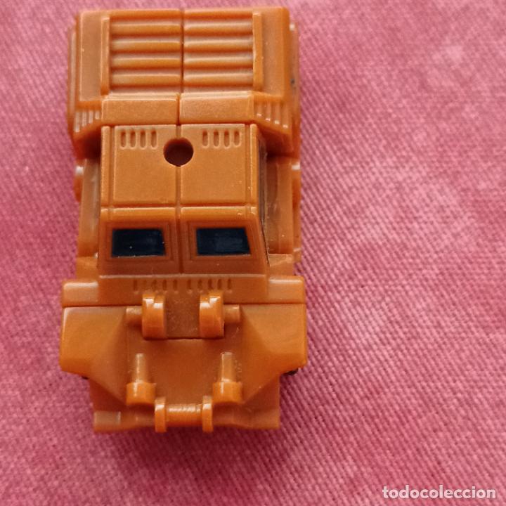 Figuras y mu&ntilde;ecos Transformers: Transformers coche micro mini Hasbro Takara 1990 - Foto 1
