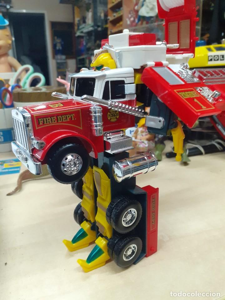 Figuras y mu&ntilde;ecos Transformers: Transformer cami&oacute;n de bomberos KENWORTH. - Foto 7