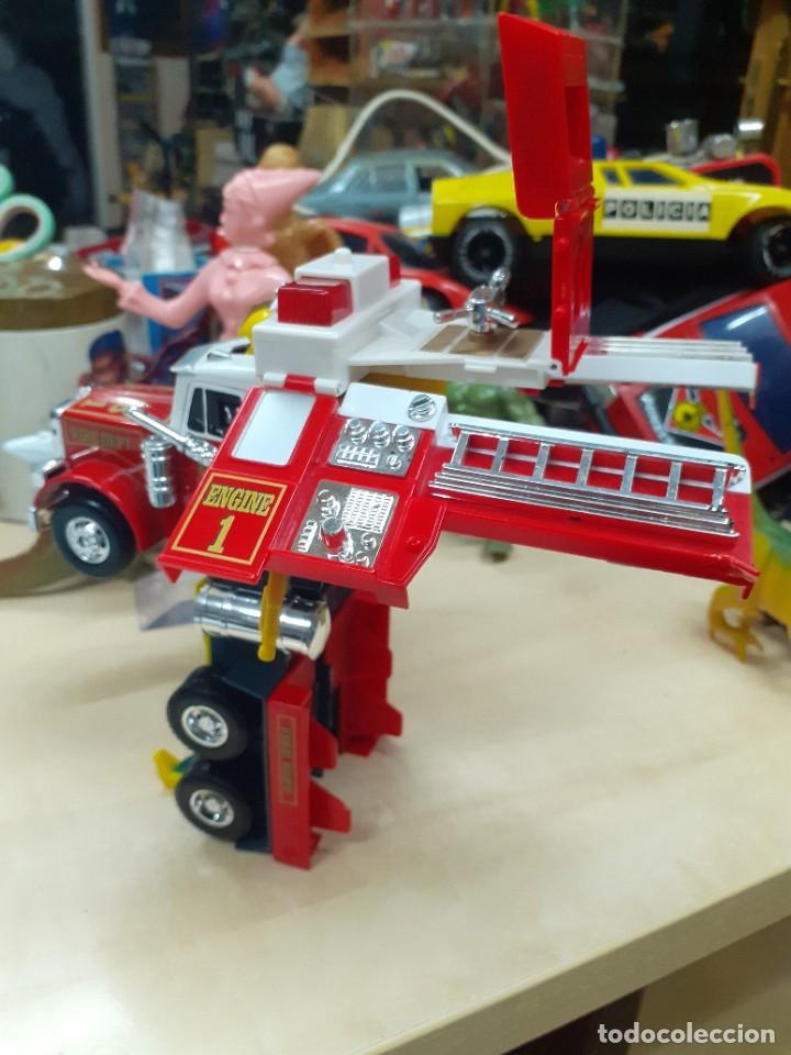 Figuras y mu&ntilde;ecos Transformers: Transformer cami&oacute;n de bomberos KENWORTH. - Foto 8