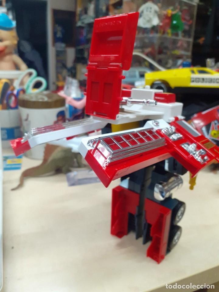 Figuras y mu&ntilde;ecos Transformers: Transformer cami&oacute;n de bomberos KENWORTH. - Foto 9