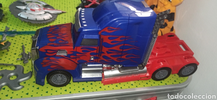 Figuras y mu&ntilde;ecos Transformers: CAMIONES Y HELIC&Oacute;PTERO ROBOT OBTIMUS PRAY - Foto 5