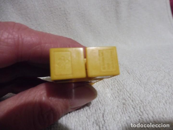 Figuras y mu&ntilde;ecos Transformers: Robot NakNak amarillo articulado, Hasbro 2002 - Foto 6