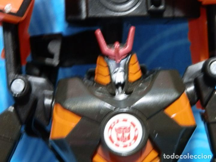 Figuras y mu&ntilde;ecos Transformers: COCHE TRANSFORMER - Foto 3