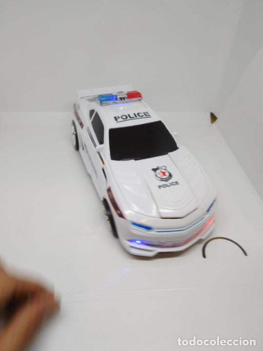 Figuras y mu&ntilde;ecos Transformers: Robot transformable en coche. Bootleg de Transformers. Funcionando. - Foto 4
