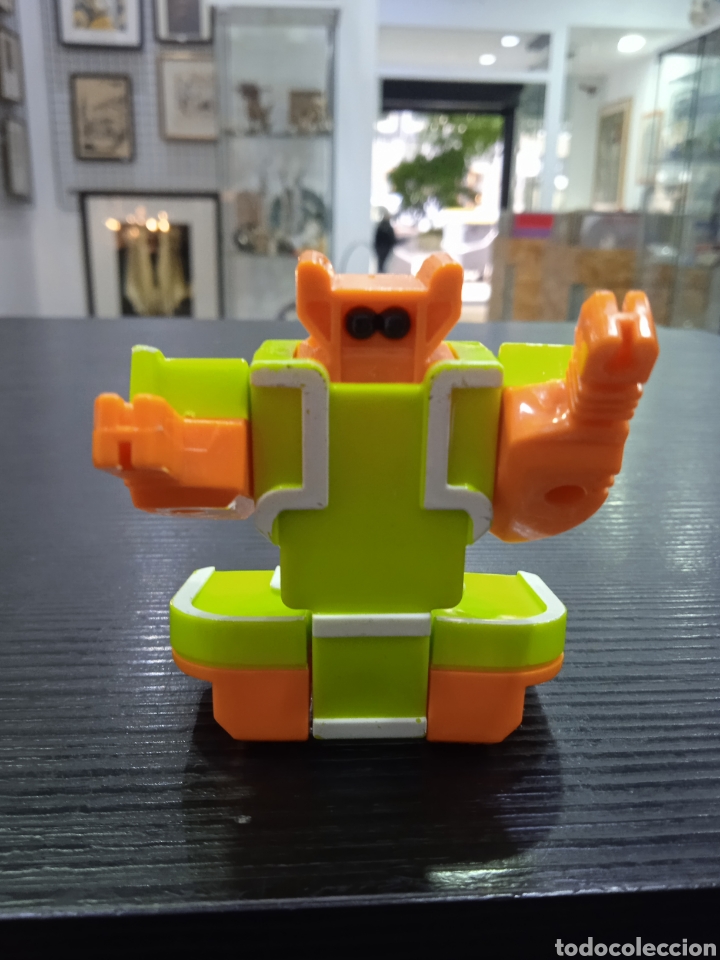 Figuras y mu&ntilde;ecos Transformers: Alpha bots transformers, letra C. (L9) - Foto 2