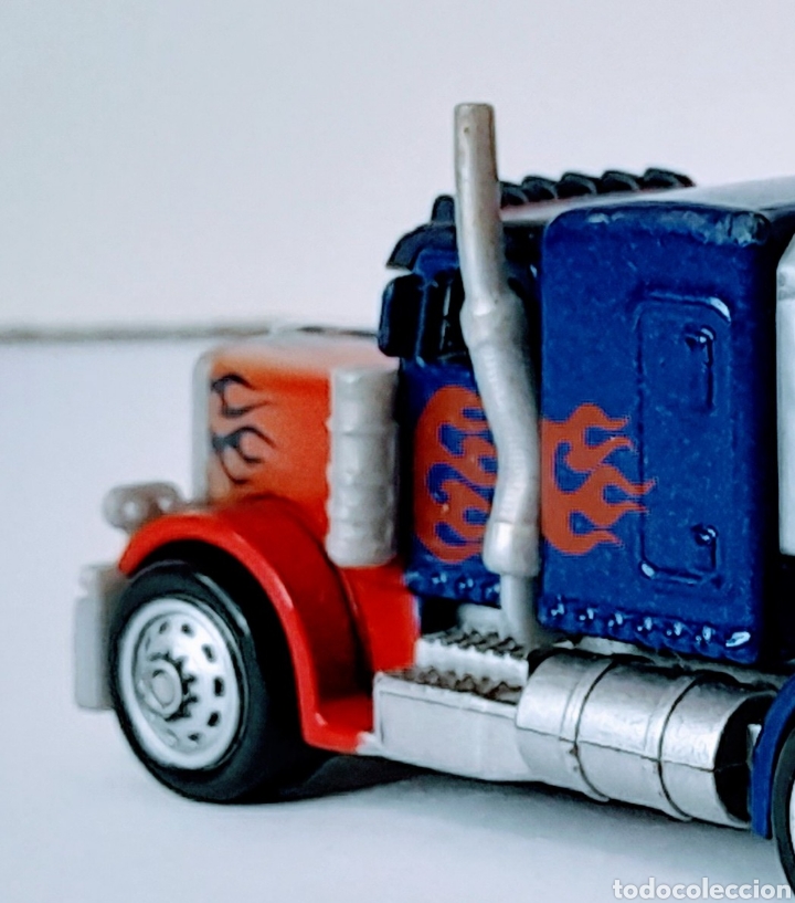 Figuras y mu&ntilde;ecos Transformers: OPTIMUS PRIME- TRANSFORMES RPMS - HASBRO 2009- ROBOT BAJO EL CHASIS - Foto 11