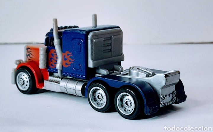 Figuras y mu&ntilde;ecos Transformers: OPTIMUS PRIME- TRANSFORMES RPMS - HASBRO 2009- ROBOT BAJO EL CHASIS - Foto 19