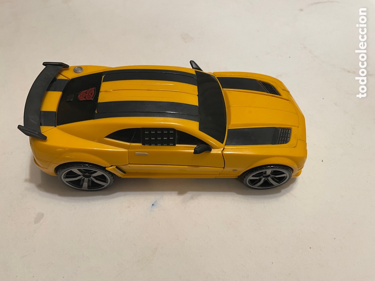 Figuras y mu&ntilde;ecos Transformers: MAGNIFICO COCHE TRANSFORMERS BUMBLEBEE - Foto 1