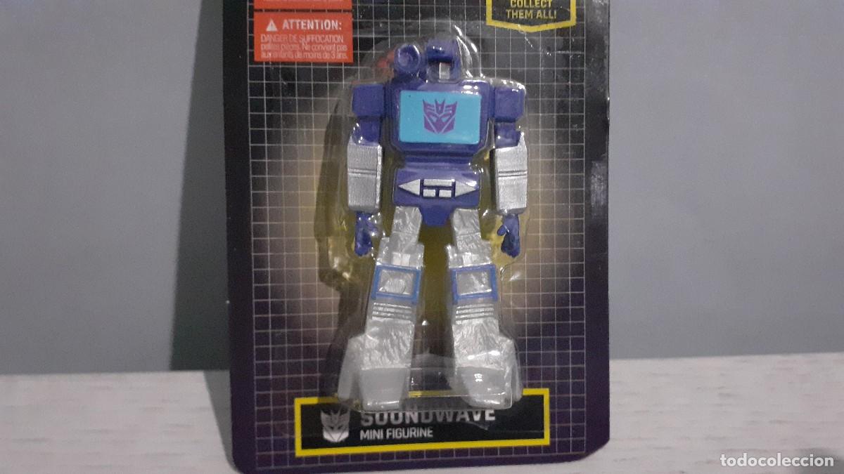 Figuras y mu&ntilde;ecos Transformers: Blister Transformers Soundwave. - Foto 2
