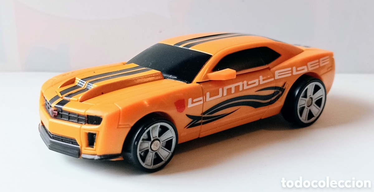 Figuras y mu&ntilde;ecos Transformers: BUMBLEBEE AUTOBOT / HASBRO / 1/32 APROX - Foto 2