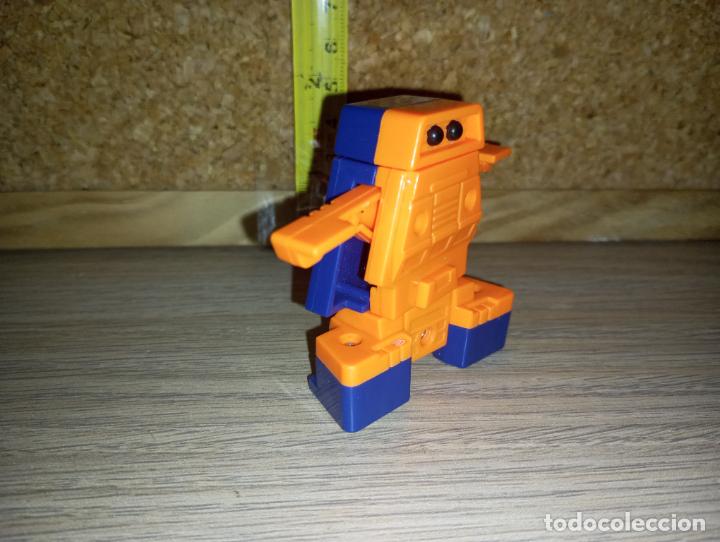 Figuras y mu&ntilde;ecos Transformers: Letrabot Transformers letra A robot - Foto 3