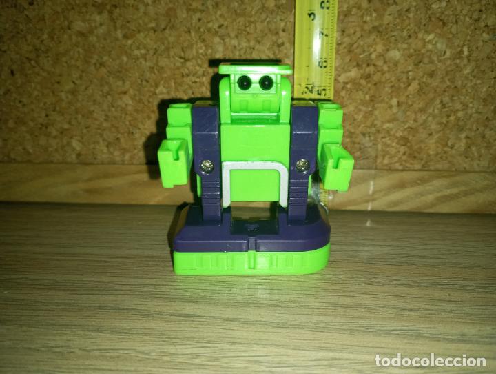 Figuras y mu&ntilde;ecos Transformers: Letrabot Transformers letra R robot - Foto 2