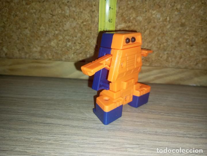 Figuras y mu&ntilde;ecos Transformers: Letrabot Transformers letra A robot - Foto 3