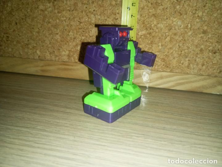 Figuras y mu&ntilde;ecos Transformers: Letrabot Transformers letra R robot - Foto 3