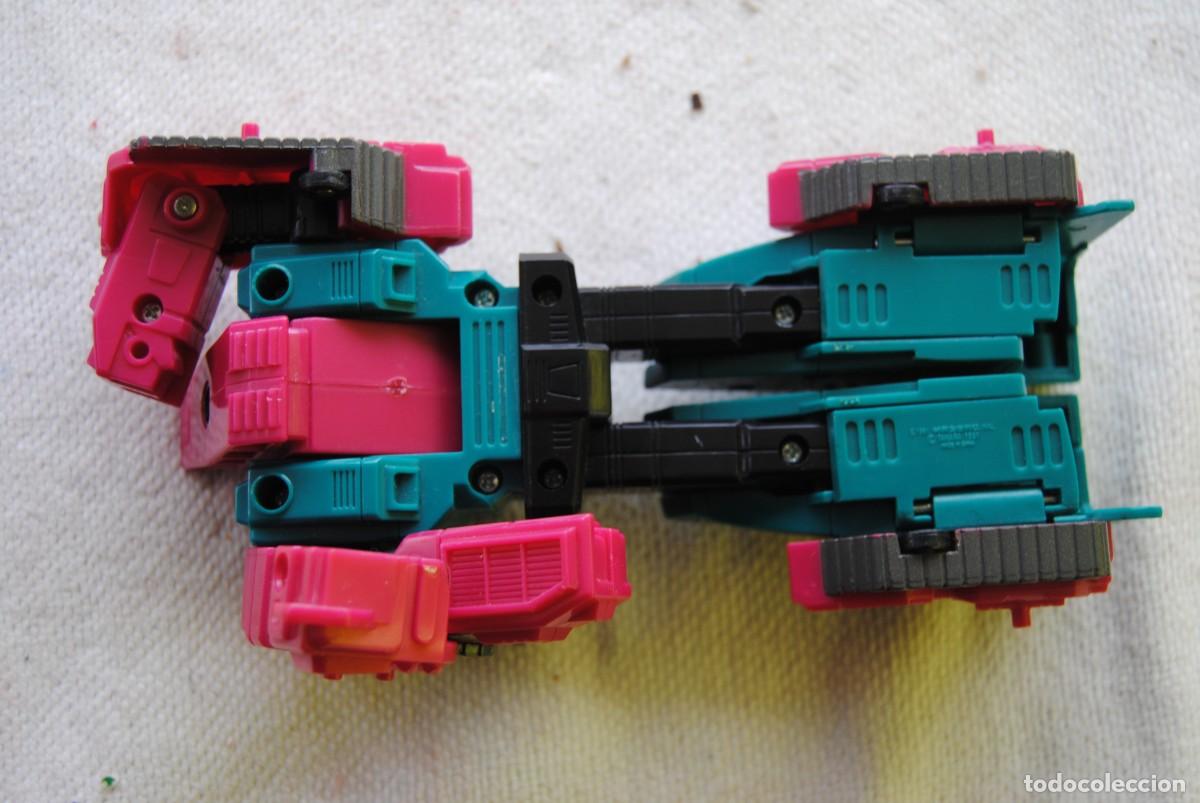 Figuras y mu&ntilde;ecos Transformers: fifura de transormer robot -vehiculo. raro - Foto 2