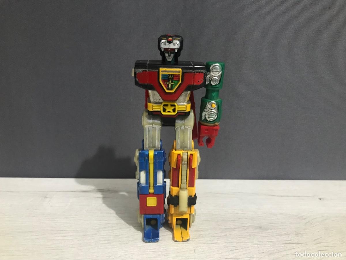 Figuras y mu&ntilde;ecos Transformers: Robot Voltron incompleto de metal y plastico - Foto 1