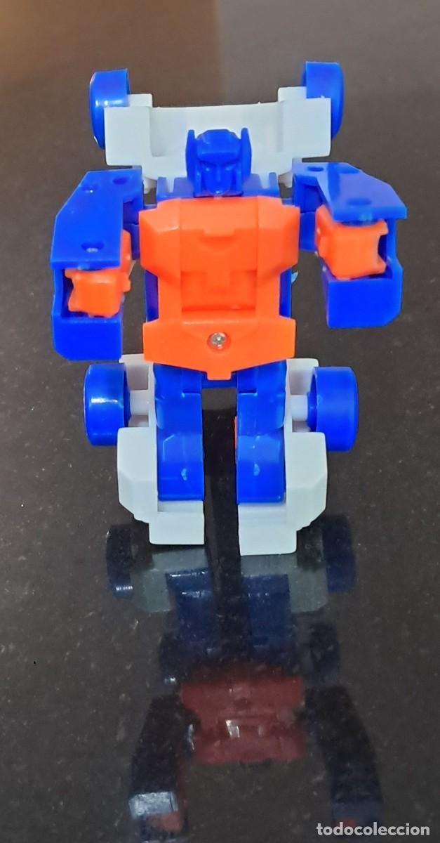 Figuras y mu&ntilde;ecos Transformers: Coche transformer antiguo - Foto 4